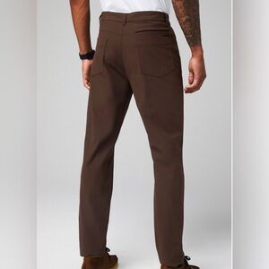 Men's NWT Fabletics The Don 5-Pocket Pant (Classic Fit)- Cacao